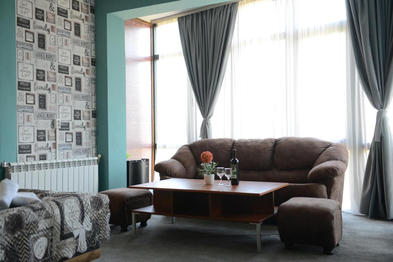 Family Hotel Gotse Delchev ภายนอก รูปภาพ