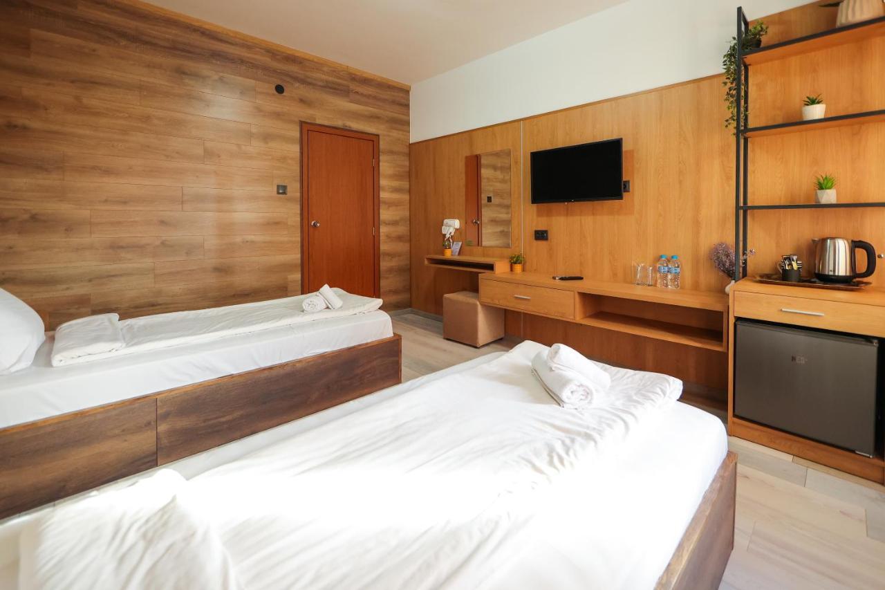 Family Hotel Gotse Delchev ภายนอก รูปภาพ