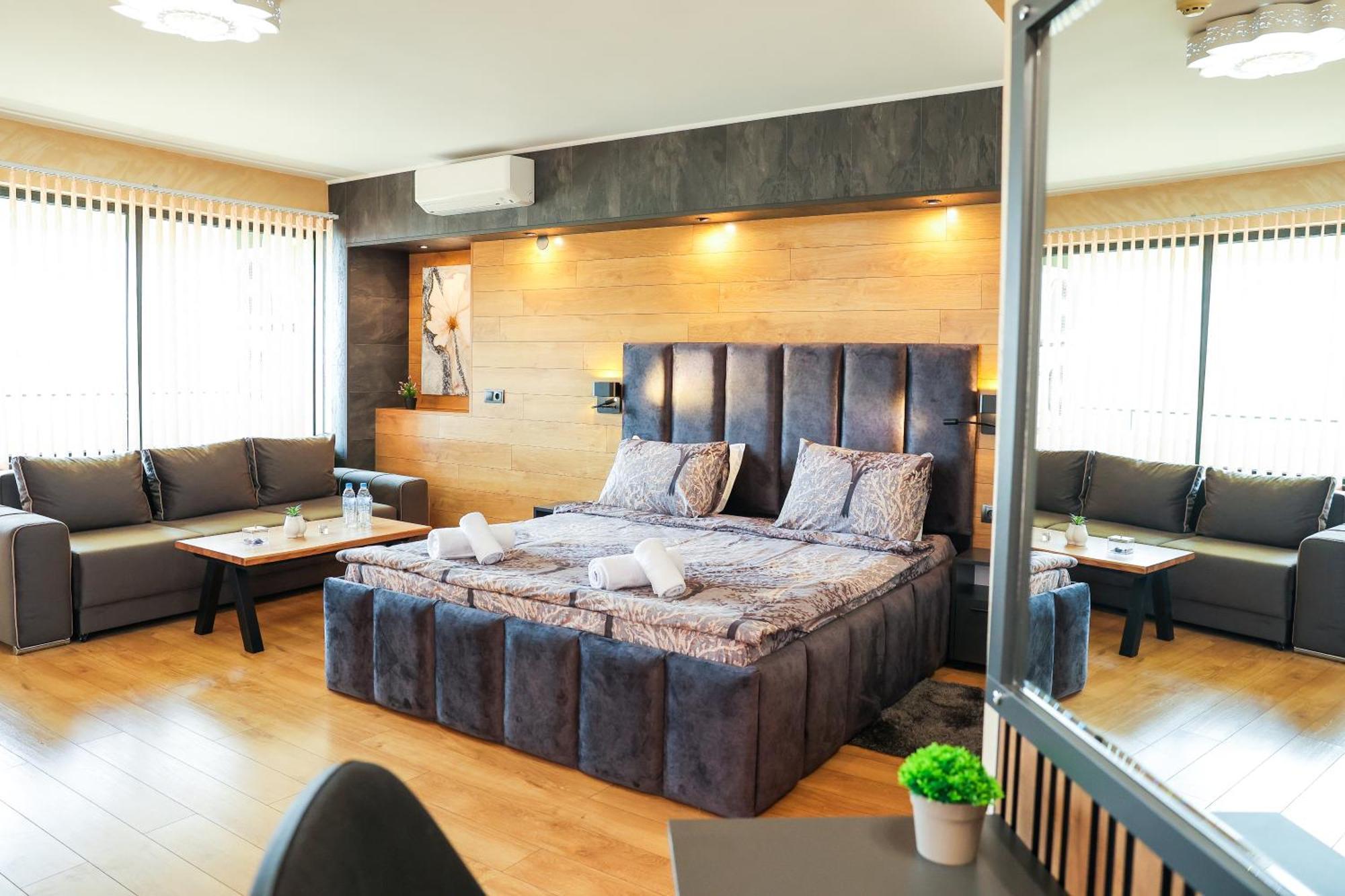 Family Hotel Gotse Delchev ภายนอก รูปภาพ