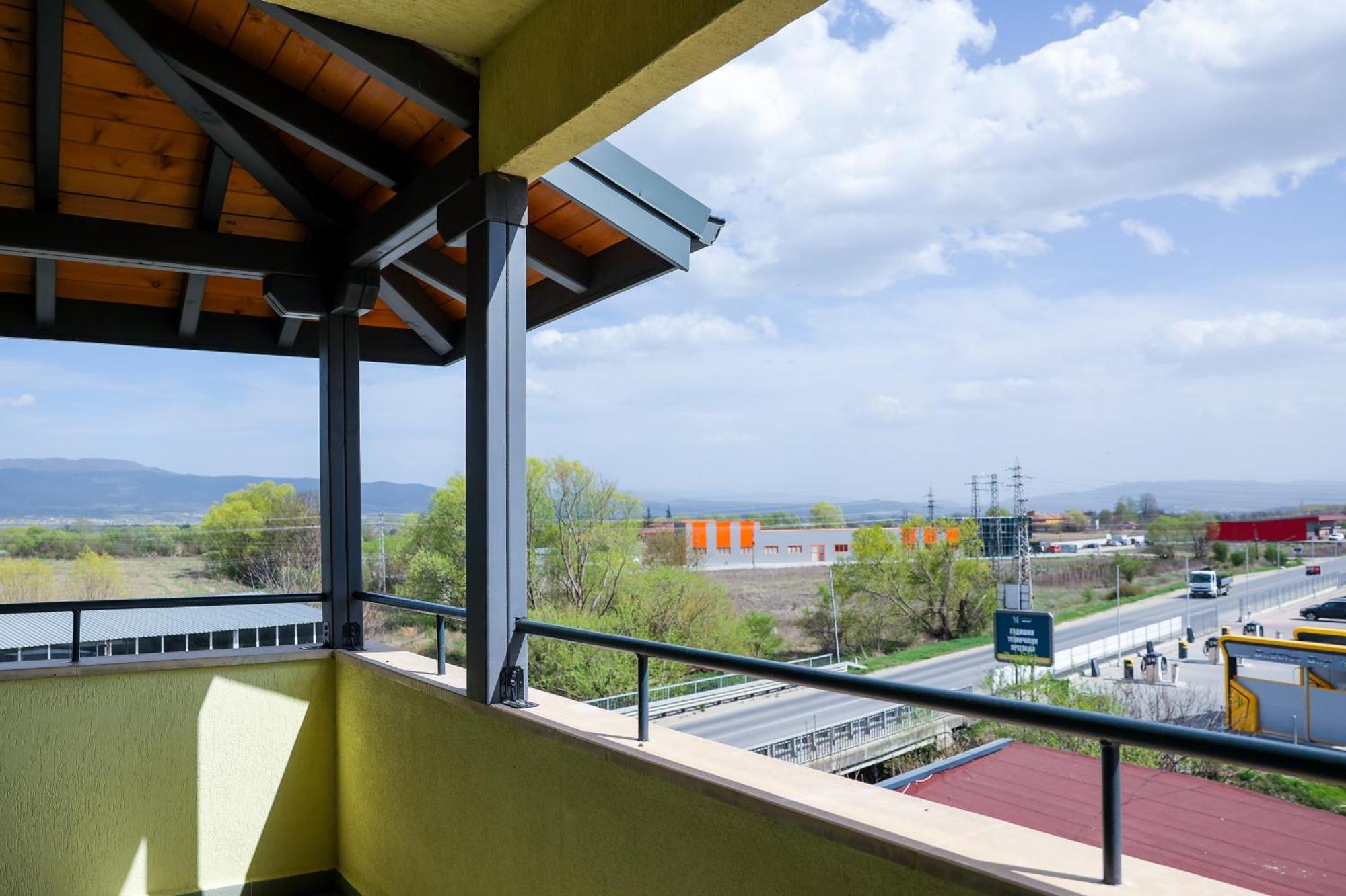 Family Hotel Gotse Delchev ภายนอก รูปภาพ