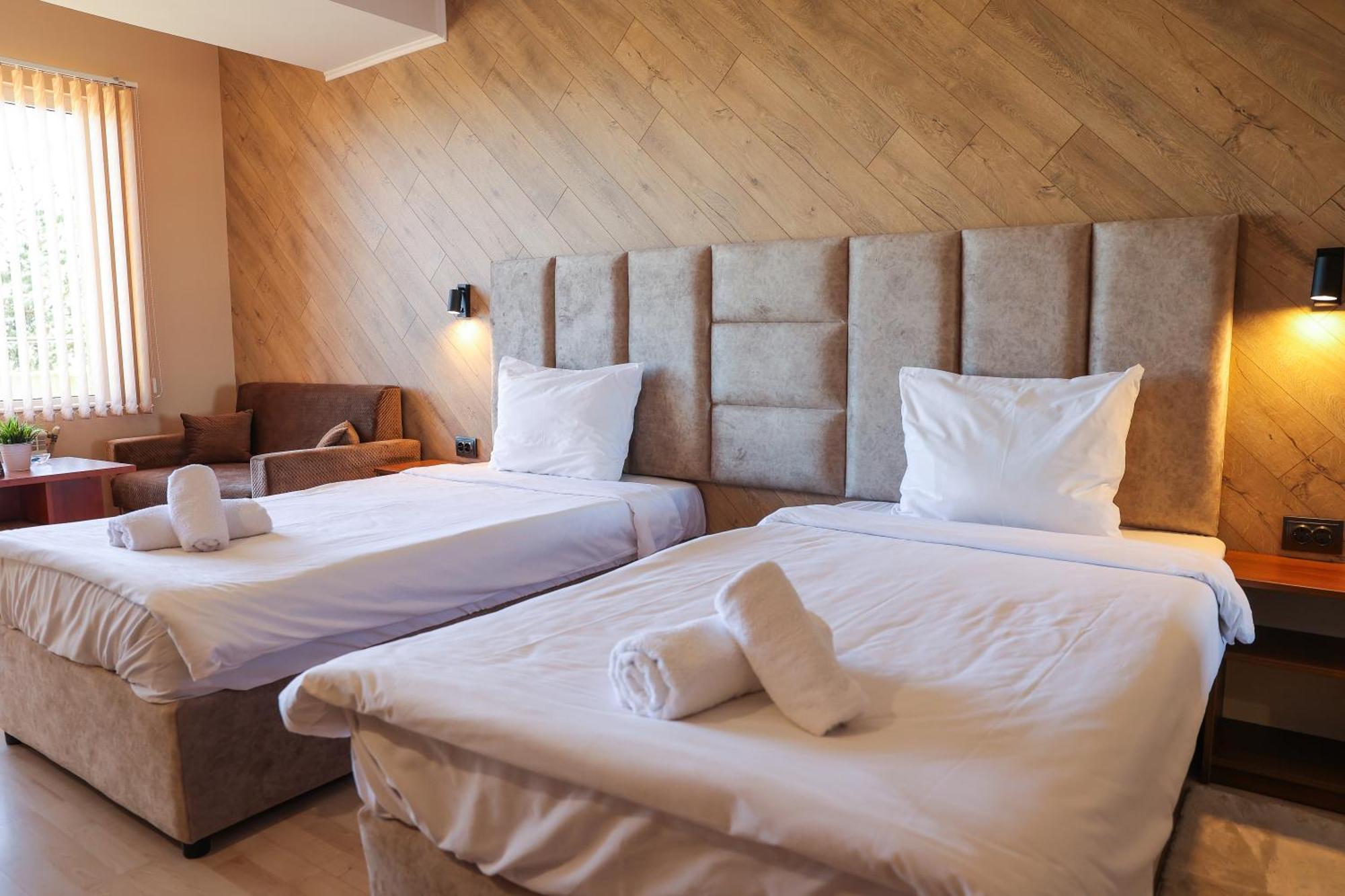 Family Hotel Gotse Delchev ภายนอก รูปภาพ