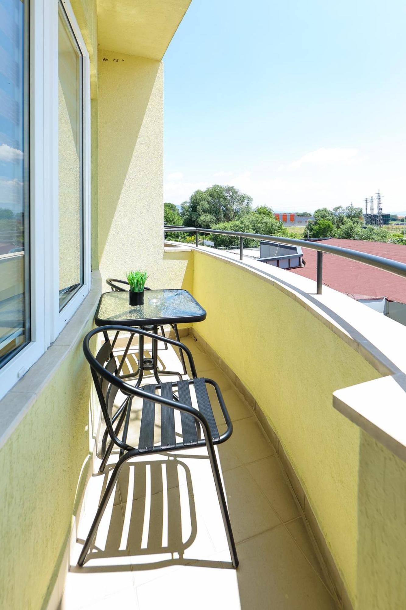 Family Hotel Gotse Delchev ภายนอก รูปภาพ