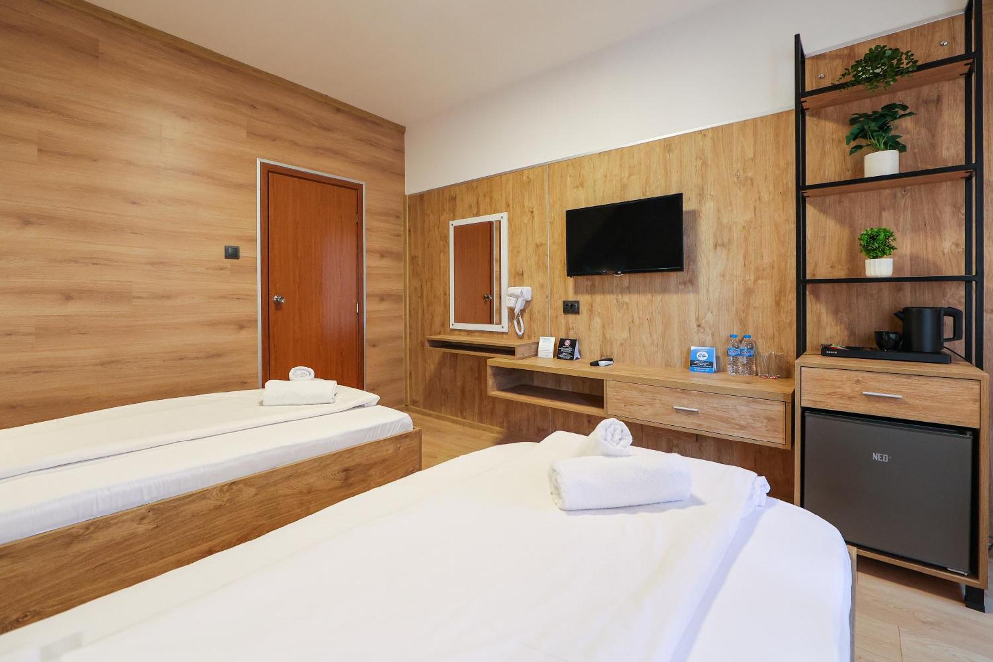 Family Hotel Gotse Delchev ภายนอก รูปภาพ
