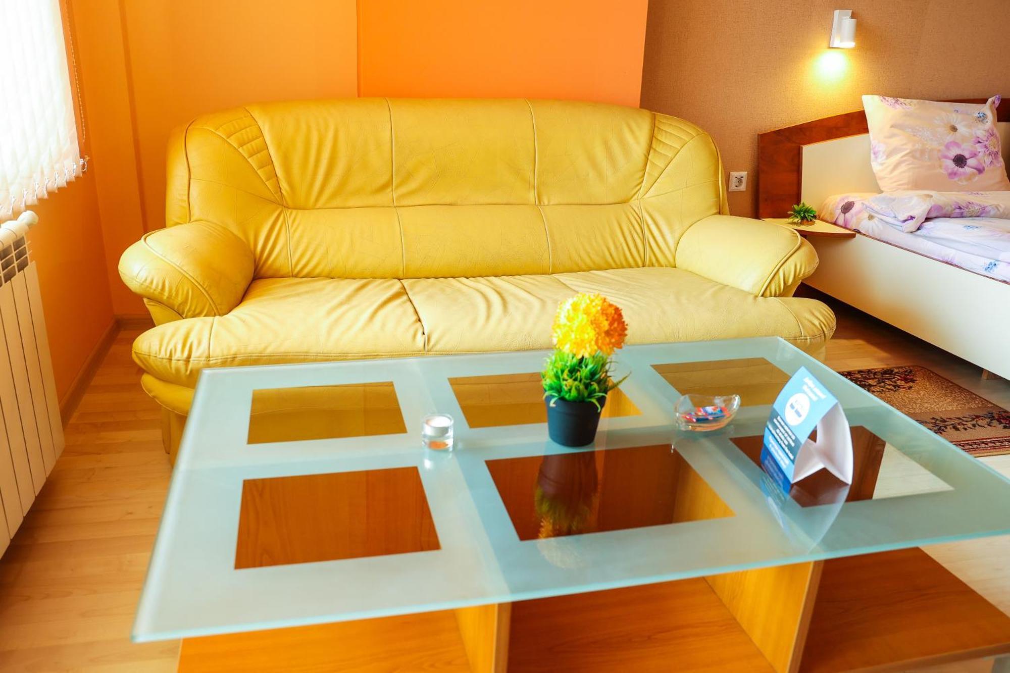 Family Hotel Gotse Delchev ภายนอก รูปภาพ