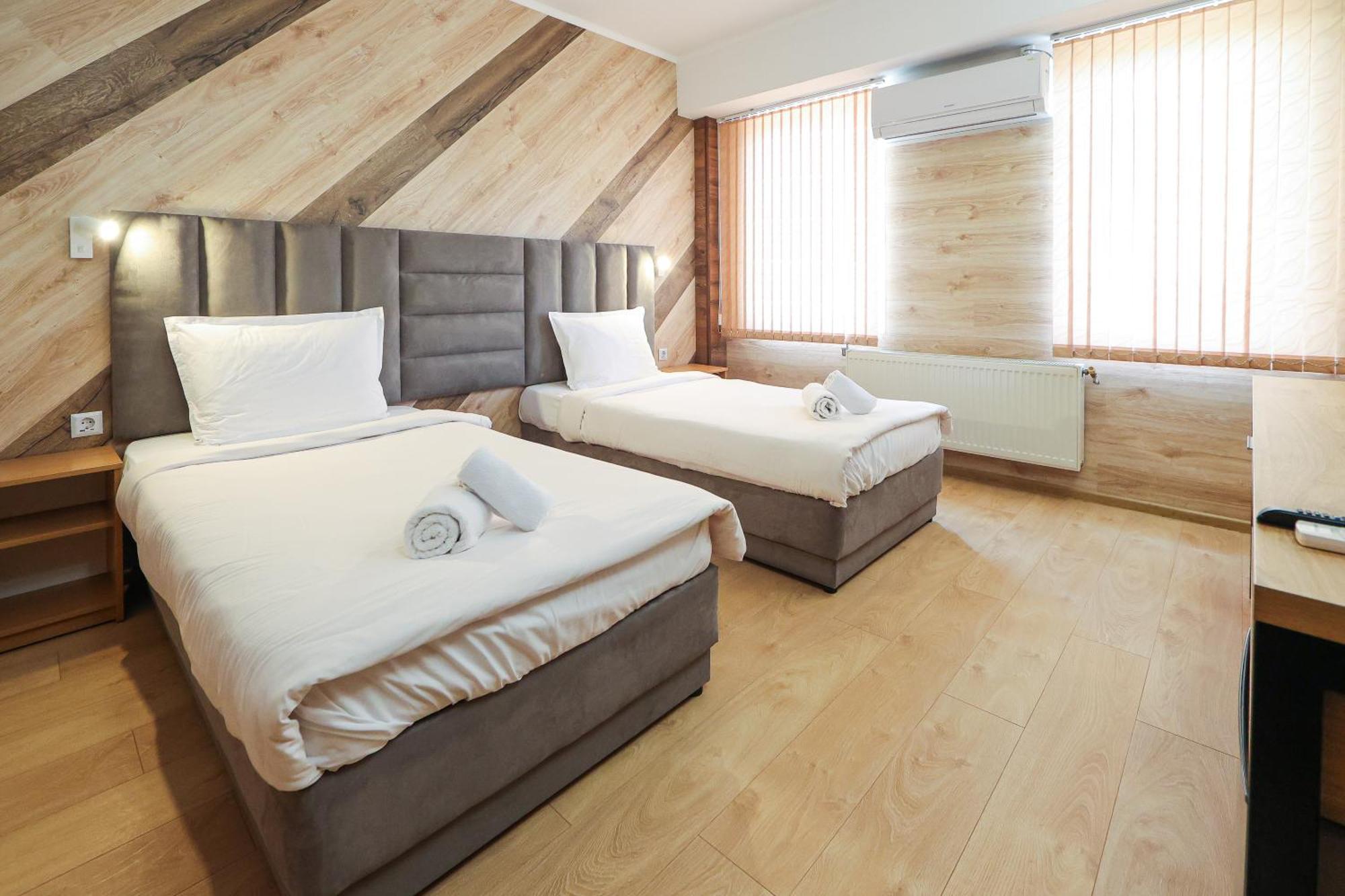 Family Hotel Gotse Delchev ภายนอก รูปภาพ
