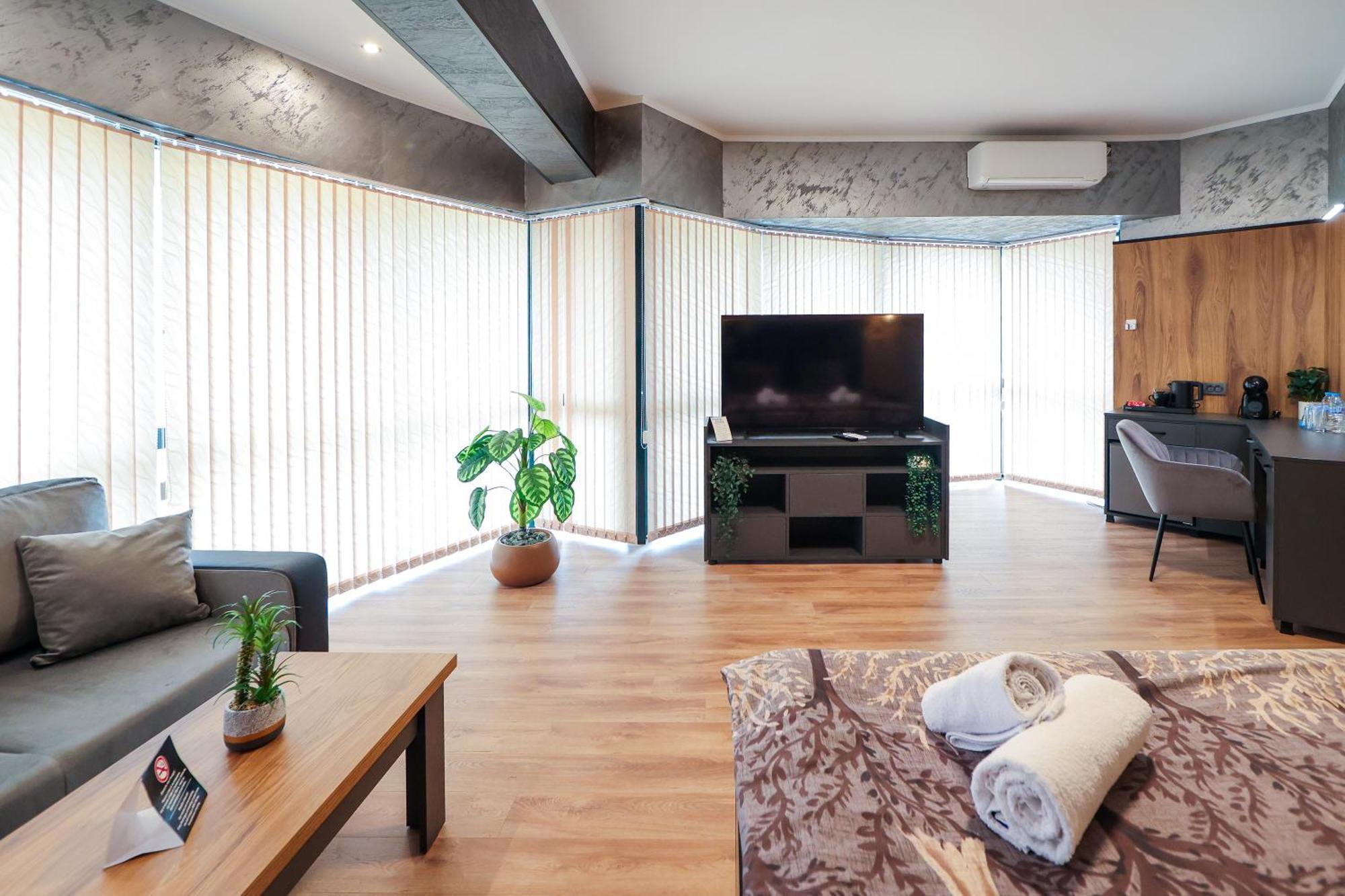 Family Hotel Gotse Delchev ภายนอก รูปภาพ